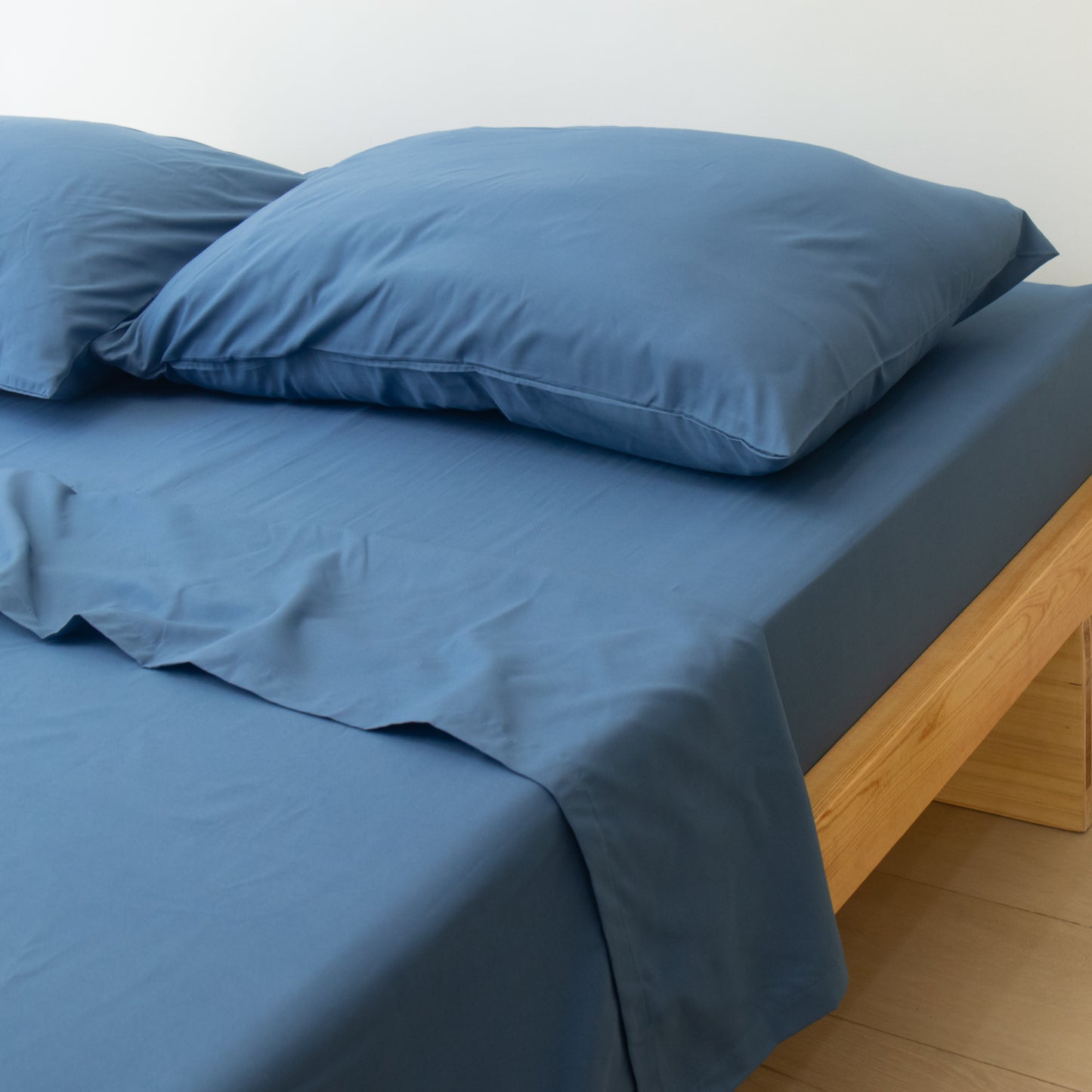 Fitted Sheet 'Slate Blue'