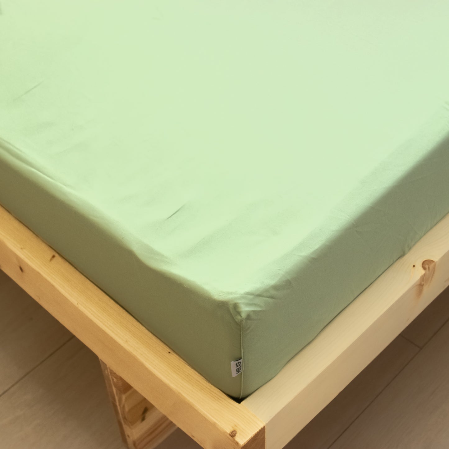 3-in-1 Bed Sheet Set 'Sage Green'